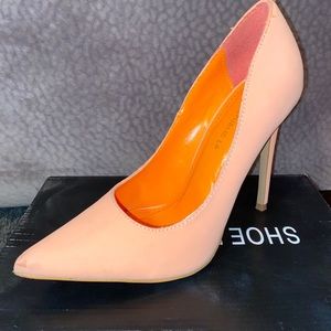 Women’s high heels